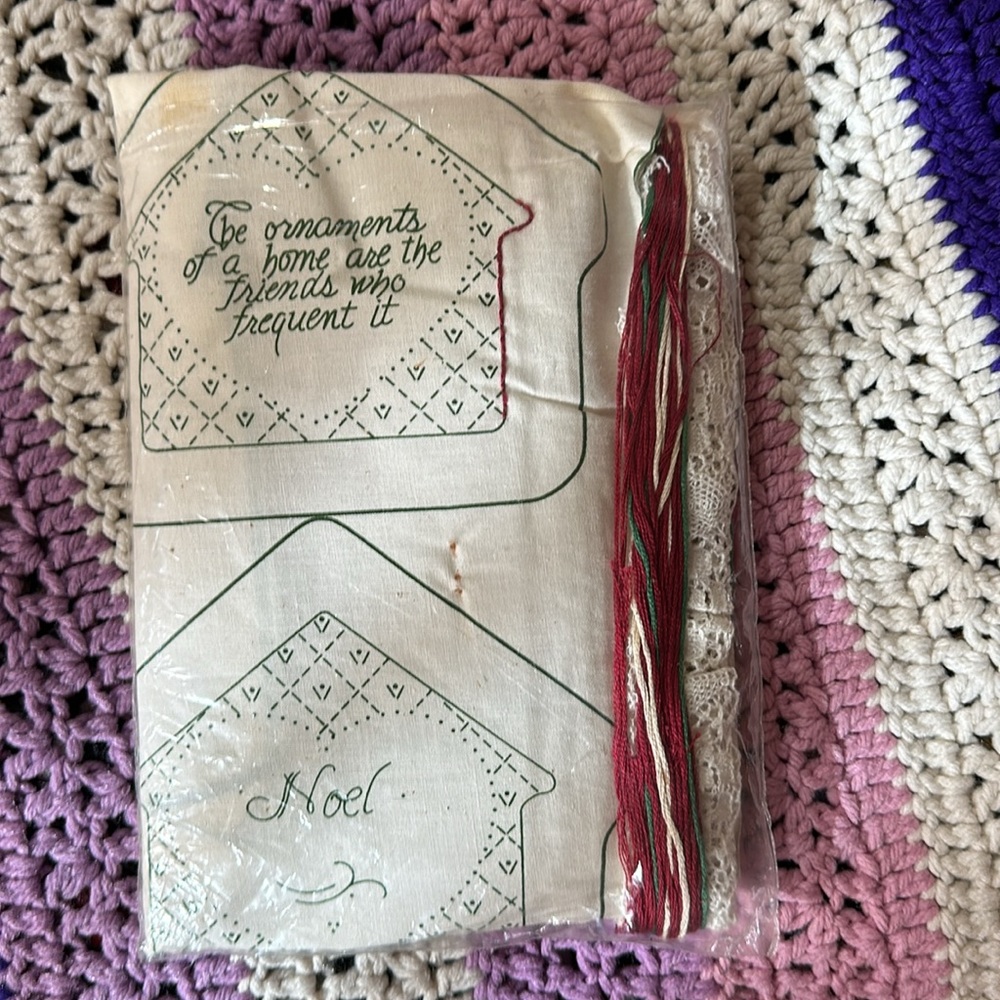 Sunset Stitchery set - Picture 2 of 2